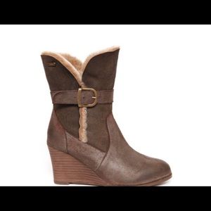 EMU Australia Anakie Wedge size 7